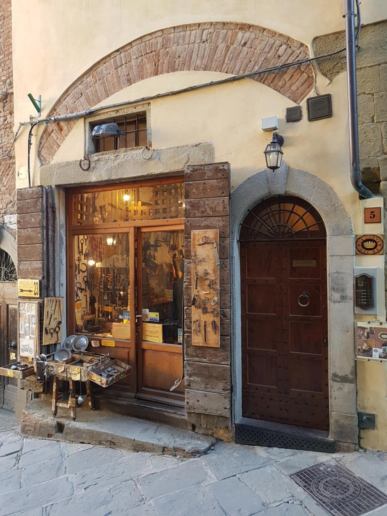 La Corte Del Re Suite & Rooms Arezzo Exterior photo